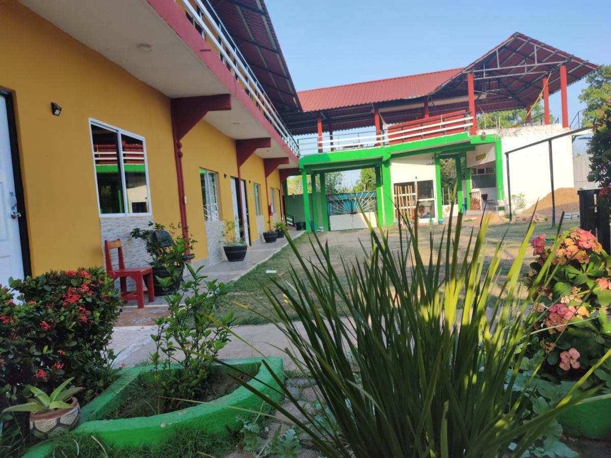 Hospedaje Barrancas Hotel Cosoleacaque Exterior photo